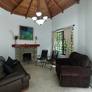 Сasa de vacaciones Casa Campestre Poblado 8, Medellín