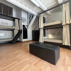 Hostal Lleras Calle 8, Medellín